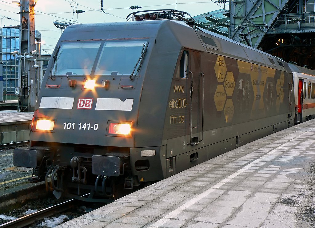 101 141-0 in K�ln Hbf am 16.01.2010