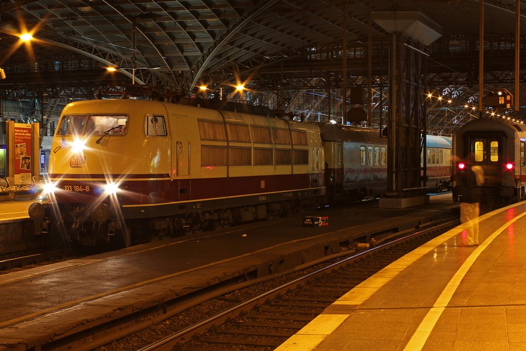 103 184-8 am TEE 9 in K�ln Hbf am 18.09.2011