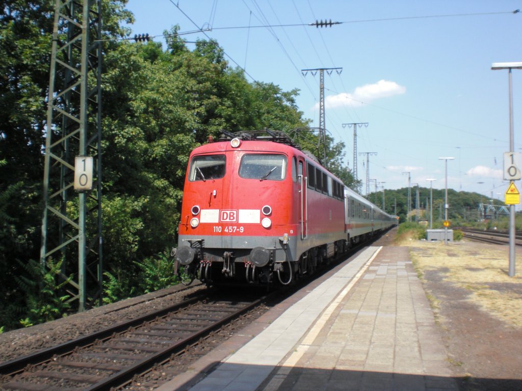 110 457-9 in K�ln-West.