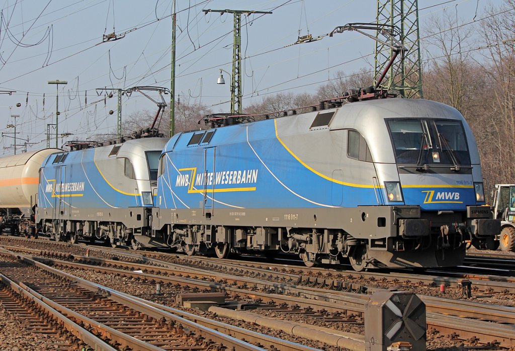 1116 911 und 1116 912 im Dopppelportrait 