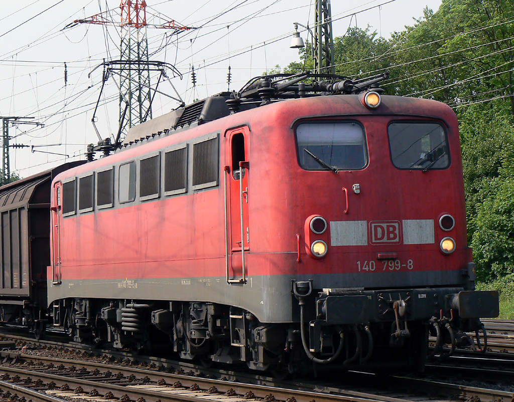 140 799-8 in Gremberg am 25.05.2010