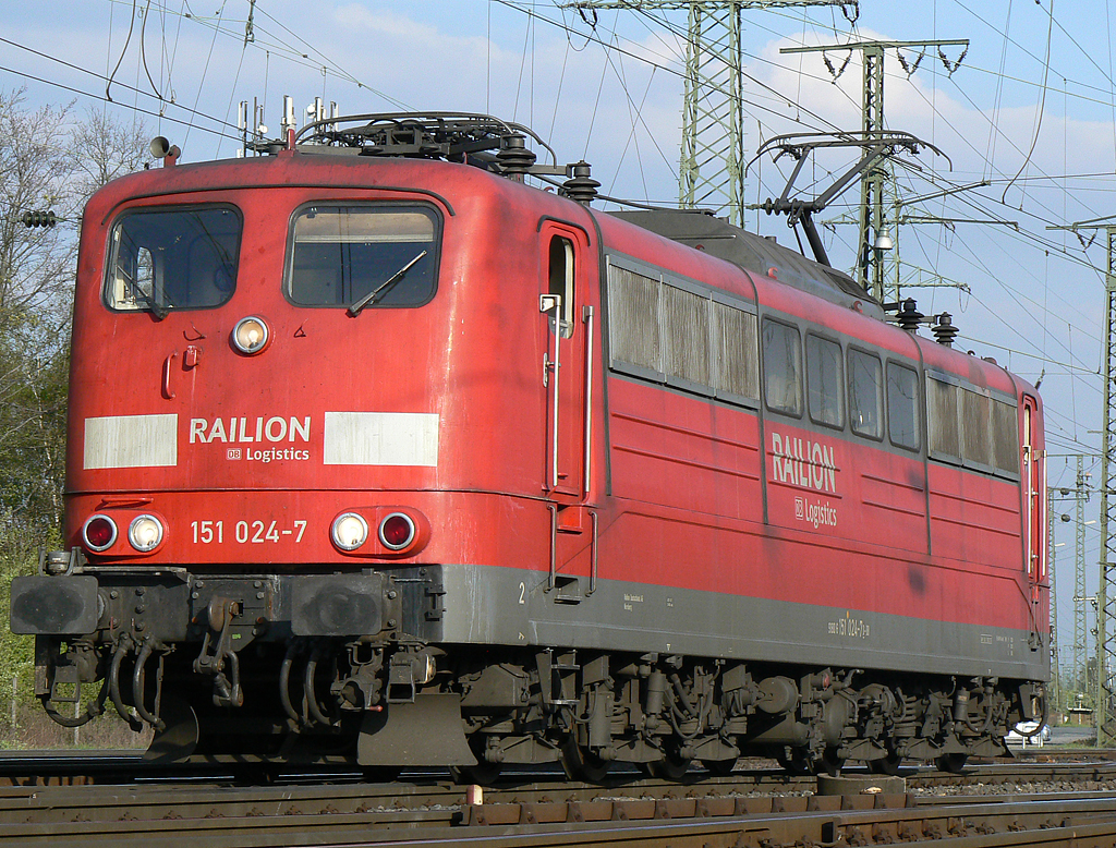 151 024-7 in Gremberg am 20.04.2010