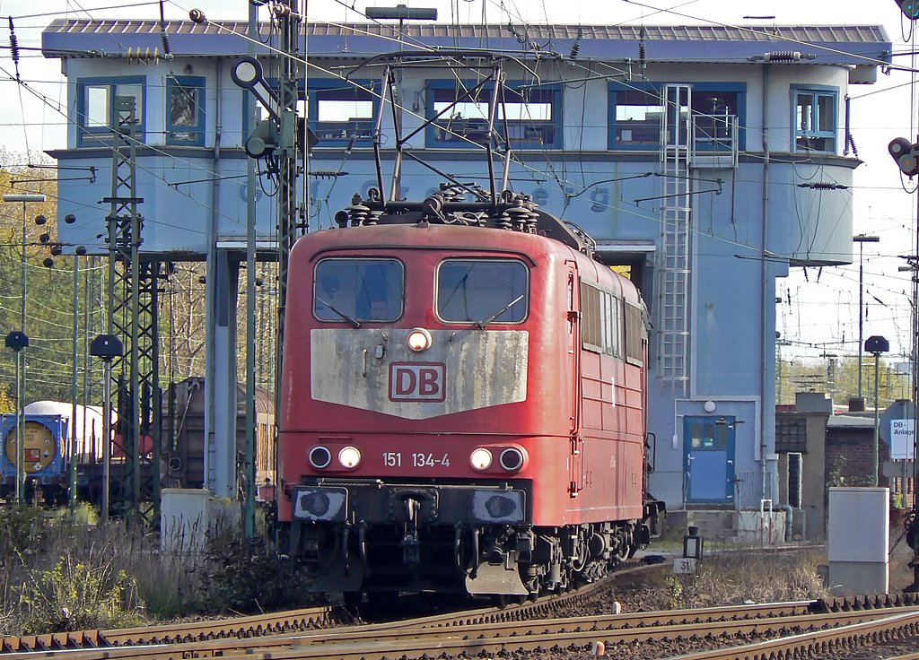 151 134-4 verl�sst Gremberg im Okt.09