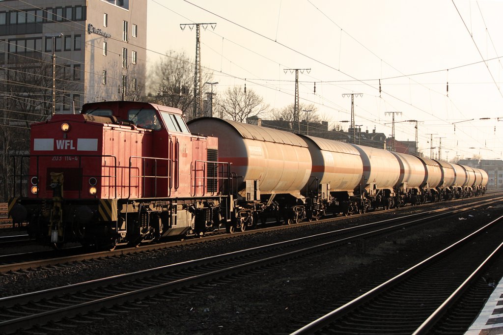 203 114-4 mit KeWa in K�ln West am 06.02.2012