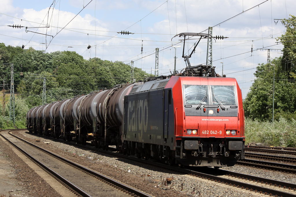 482 042-9 in K�ln West am 15.07.10