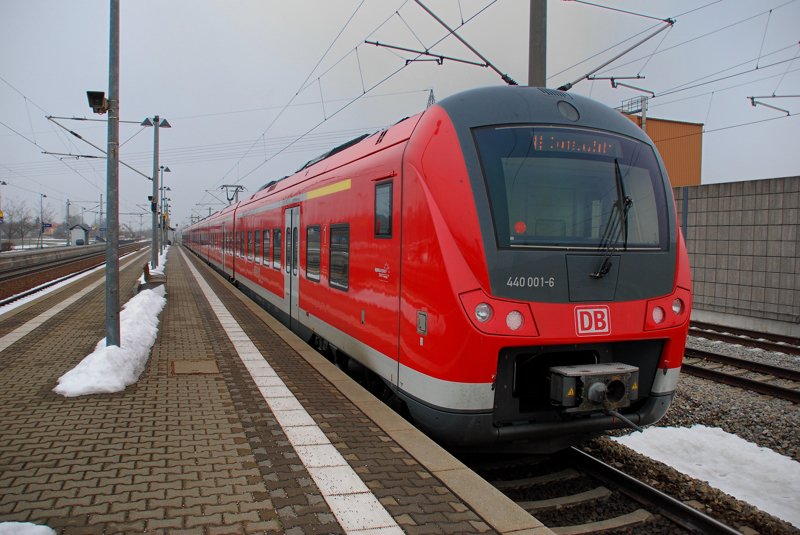 Der  erste  Fugger Express! 440 001-6, aufgenommen am 05.02.10, im Bahnhof Kissing.