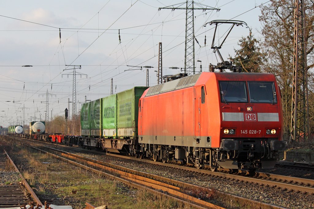 Die 145 028-7 in Ratingen Lintorf am 22,03,10