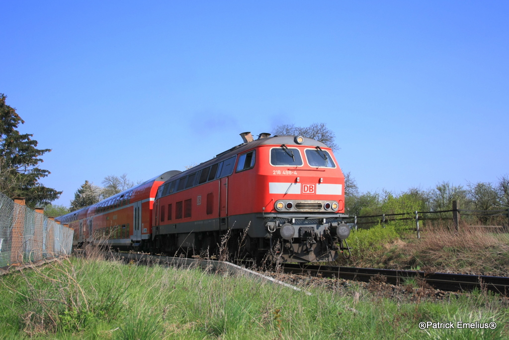 Die 218 498-4 versuchte ein Abgas V aller TB11 aber es kam nur ein winziges V raus, nachdem Bad Vilbel Gronau verlassen wurde. Am 16.04.10