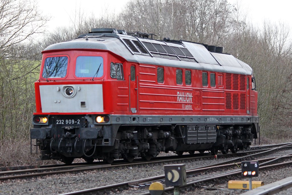 Die 232 909-2 in Dornap-Hahnenfurth am 03,03,10
