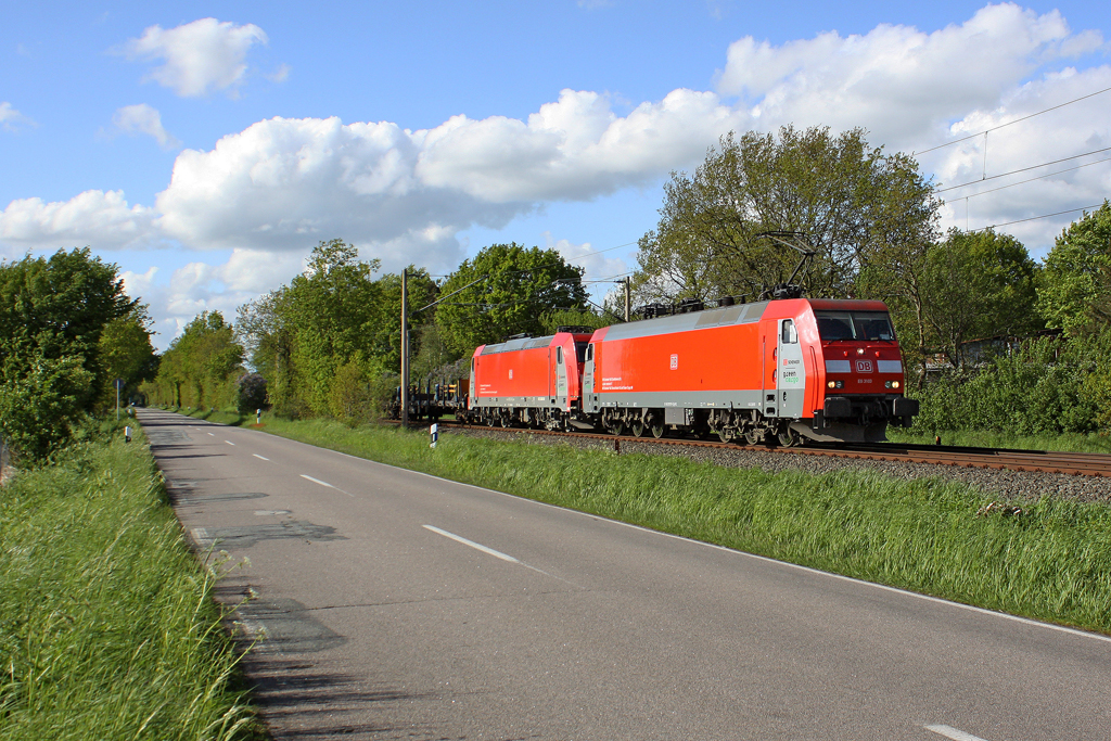 Die EG 3103 und 185 336-2 in Bokel am 17,05,12
