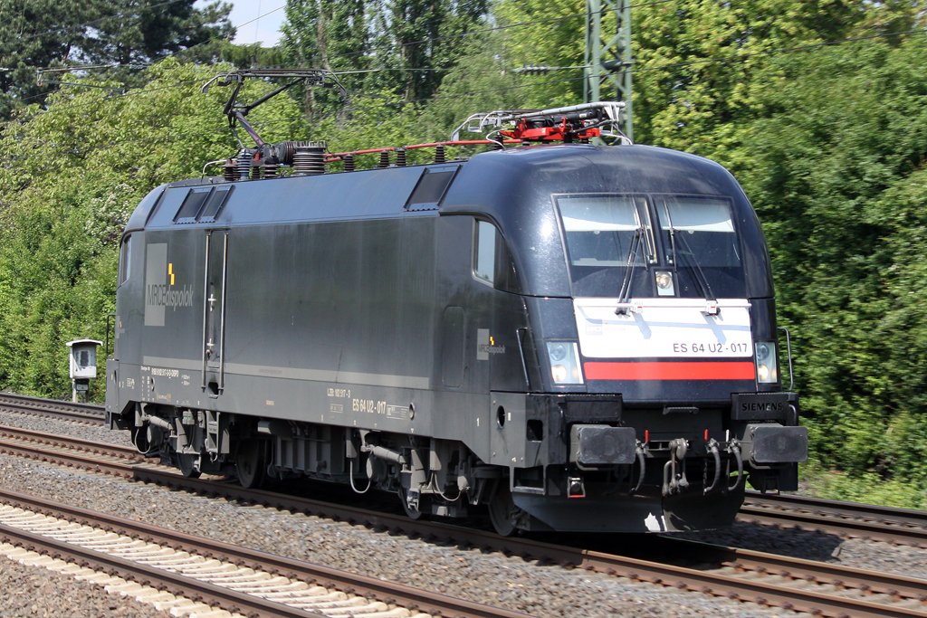 Die ES 64 U2-017 (182 517) in Angermund am 23,05,10