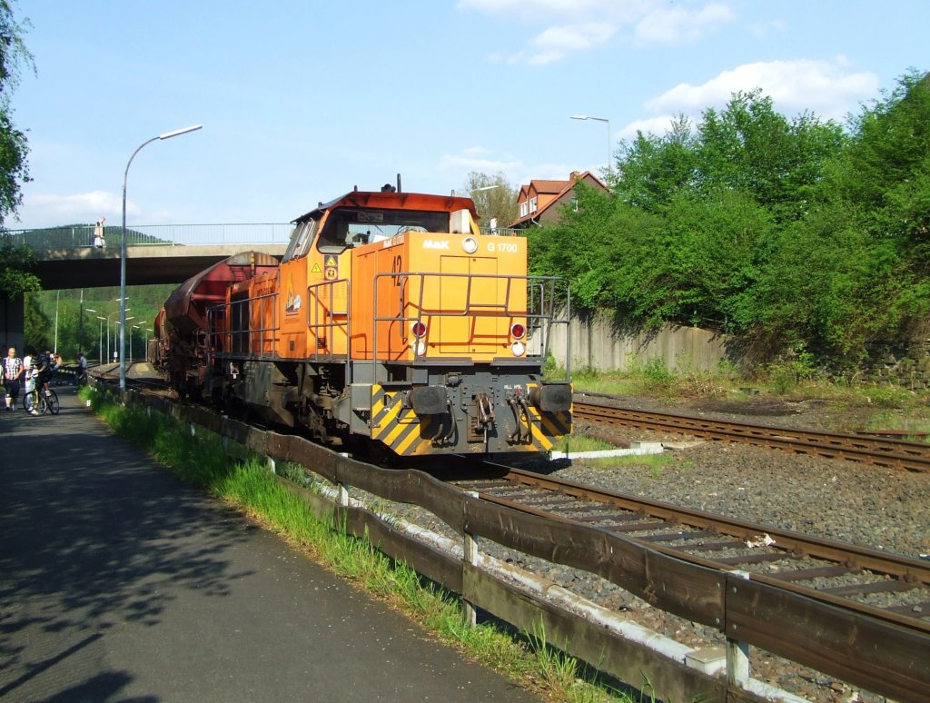 �bergabefahrt der Kreisbahn Siegen-Wittgenstein  (KSW)  am 07. Mai 2008 mit Lok 42, einer Vossloh G 1700 BB, von Herdorf in Richtung Betzdorf.