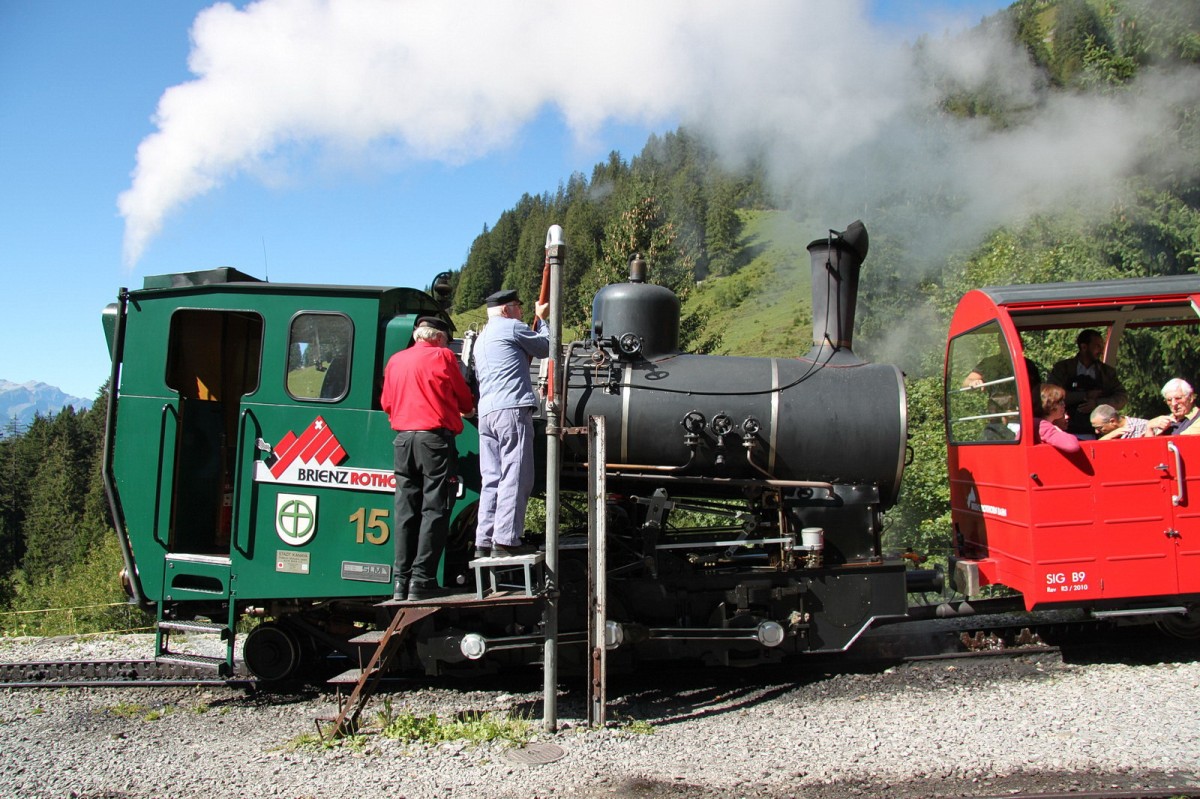 BRB Lok Nr.15(SLM 1996,�lgefeuert)beim Wasserfassen in der Zwischenstation Planalp 1341m.�.M.27.08.12