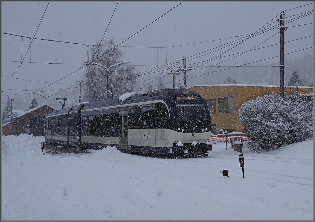 Der CEV MVR ABeh 2/6 7505 verlässt Blonay in Richtung Les Pléiades. 

25. Jan. 2021