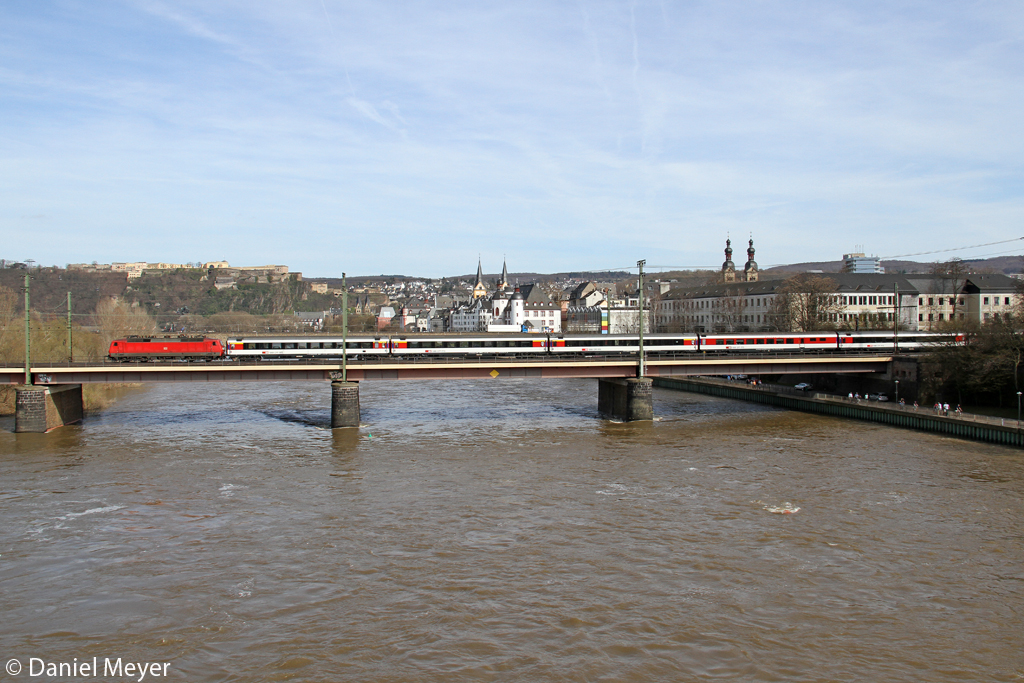 Die 120 141-7 auf der Moselbr�cke in Koblenz am 14,04,13