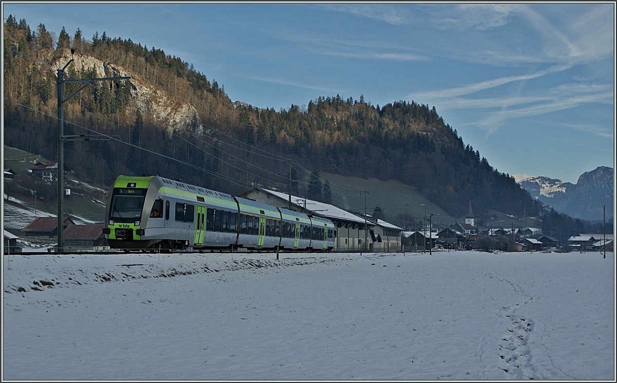 Ein  L�tschberger  auf der Fahrt nach Bern kurz vor Boltigen.
5. Dez. 2013