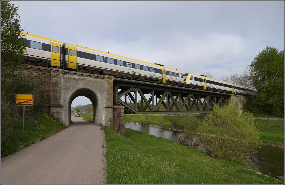 Eine Doppeltraktion 612 auf der Wutachbr�cke bei Lauchringen. April 2019.
