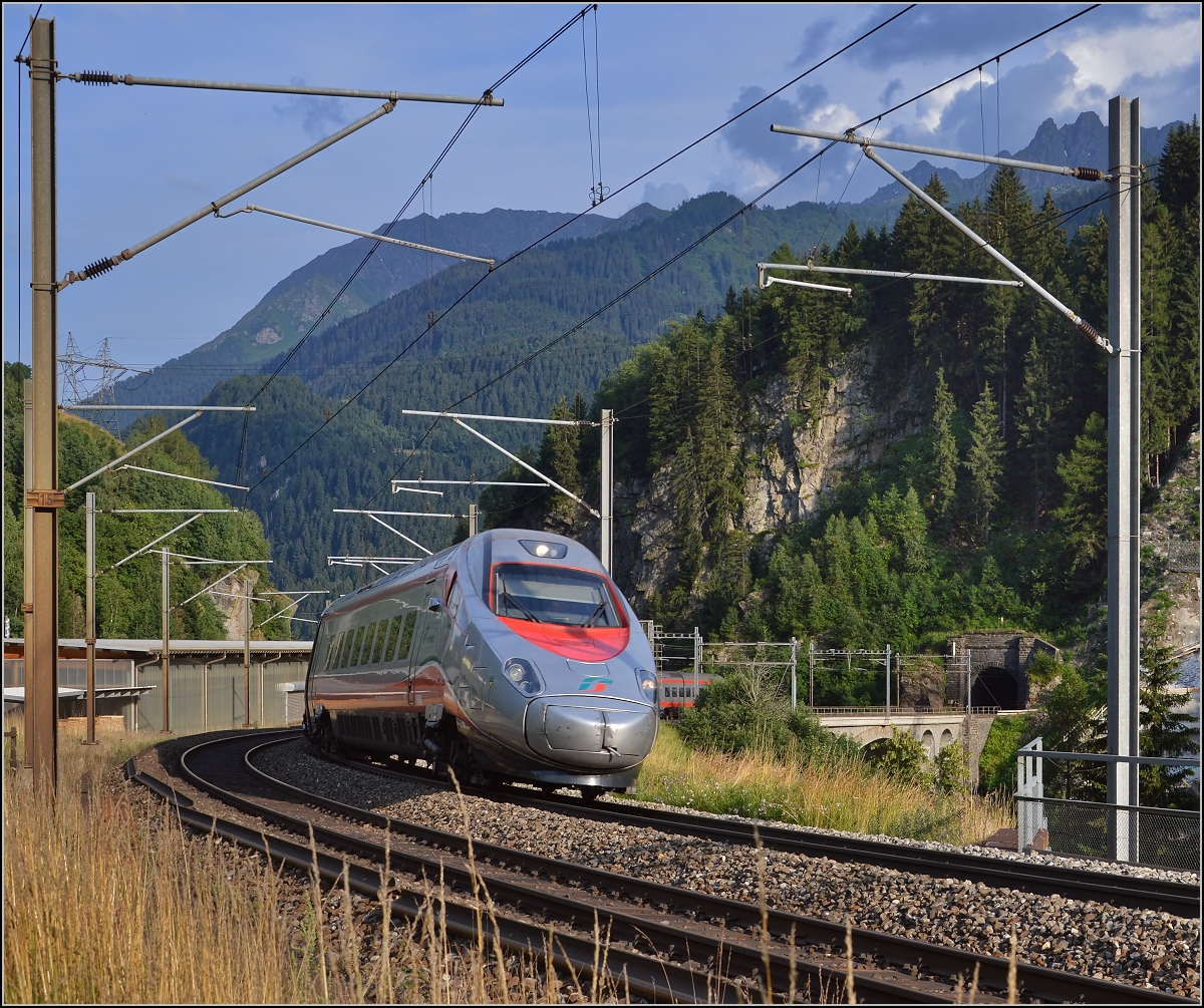 ETR 610 der FS in Valle bei Airolo. Juli 2016.