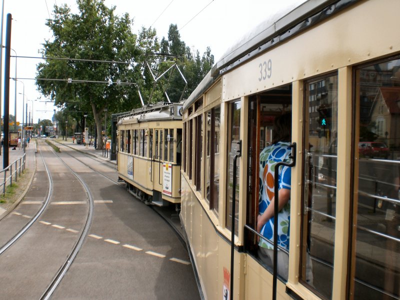 Einfahrt in die Hst. Bhf Sch�neweide auf der Fahrt nach Johannisthal, berlin 9.8.2009