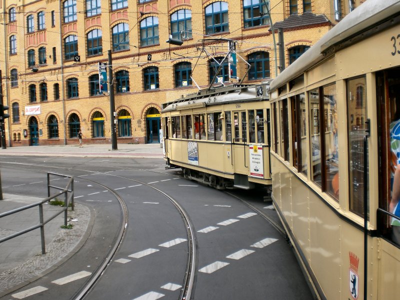 In Berlin-Sch�neweide, es geht zur Spreebr�cke, Berlin 9.8.2009