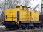 V150.02 der GSG Knape rangiert in Gremberg, zu dem war eine dunkelblaue V200 in der Ferne inmitten des Gbf´s auszumachen, leider nicht erreichbar gewesen ...