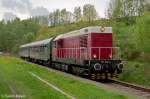 Die Railsystems 107 018-4 ( V75 018 ) mit einem Sonderzug von Schwarzenberg (Erzg.) nach Annaberg-Buchholz in Raschau am 10.05.2013