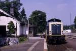Auf dem Weg von Remscheid Lennep nach Wipperf�rth legt der, mit der Wuppertaler 212 316 bespannte, N6071 in H�ckeswagen einen kurzen Halt ein.
