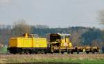 Ein sonderbares Gespann hatte die 213 333-8 am 05.04.11 am Haken.