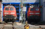 Am 23.04.2010 trafen sich die 218 449-7 + 218 415-8 bei den Griesheimer Schrebberg�rten von einer �ffentlichen Stra�e.