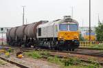 247 054-0 mit Kesselzug in M�hldorf am 01.08.2011