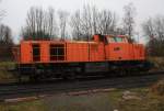 Lok 44 der Kreisbahn Siegen-Wittgenstein (KSW) steht am 24.01.2011 in Herdorf am Lokschuppen.