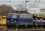 1142.562-9, eine alte �sterreicher-Lok in Diensten der Staudenbahn, aufgenommen am 01.04.11, bei der Durchfahrt durch Treuchtlingen.