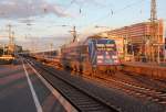 101 042-0 in K�ln Messe/Deutz am Abend des 31.07.2013