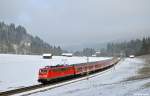 111 053-5 mit der RB 59503 von M�nchen nach Innsbruck am 02.04.2013 bei Klais.