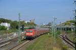112 183-9 mit dem RE 18349 (Schwedt(Oder) - Wünsdorf-Waldstadt) am 28.09.2014 bei der Einfahrt in den Bahnhof Berlin-Südkreuz.