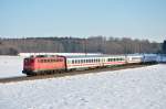 PbZ D-2460 mit 115 205 mit drei IC-Wagen und einem IC-Steuerwagen auf ihrem Weg durch Vorderdenkental in Richtung Stuttgart.