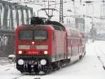 143 910-8 im winterlichen K�ln Messe/Deutz am 24.12.2010