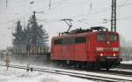 151 021-3, aufgenommen am 15.02.10, bei der Durchfahrt durch Gersthofen, Strecke Augsburg-Donauw�rth.