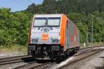 Die 185 641-8 der HVLE in den Fels Werke in R�beland am 08,07,10