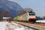 Der Hangartner Zug mit 186 101 + 186 110 Railpool Richtung Kufstein.