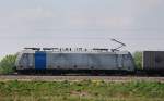 186 110-3, Railpool, aufgenommen am 04.05.11, kurz nach Burgau.