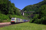 486 508-5 und 486 506-9 mit einem KV-Zug am 19.07.2016 bei Giornico.