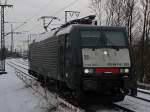 ES 64 F4-092 / 189 992-1 der MRCE kurz vor der K�lner S�dbr�cke am 27.12.2010