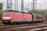 189 033-4 und 189 037-5 mit Erzzug in Gremberg am 21.06.2011
