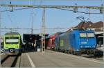 Da es bei den  L�tschberger  etwas zu Lieferungsverz�gerungen kam, wurden im S-Bahn Verkehr Thun - Bern - Fribourg zeitweise 185 mit DSB Doppelstockwagen eingesetz, wie dieses Bild aus Thun vom 29.