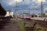 Ein RBDe 4/4 der Mittel-Thurgau-Bahn verl�sst im Juni 1999 Singen in Richtung Engen