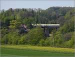 Eine Doppeltraktion 612 auf der M�hlbachbr�cke bei Albert.