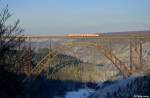 Unbekannter 628 als RB 30792 von Solingen nach Wuppertal am 08.12.2012 auf der M�ngstener Br�cke in Solingen-Schaberg.