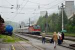 1144 107-7 mit dem REX 3457 von Steinach-Irdning nach Attnang-Puchheim am 02.05.2013 in Gmunden.
