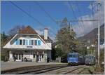 Die MOB Ge 4/4 8001 ist bei Fontanivent mit dem GoldenPass Express GPX 4074 von Montreux nach Interlaken Ost unterwegs.